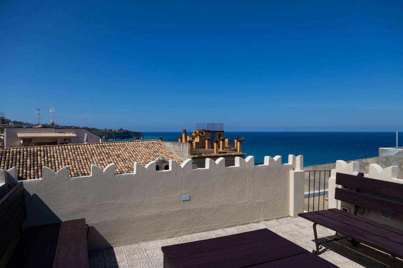 All'Angolo Della Torre Tropea Exterior photo